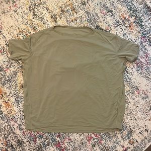 BACK IN ACTION SHORT SLEEVE NULU